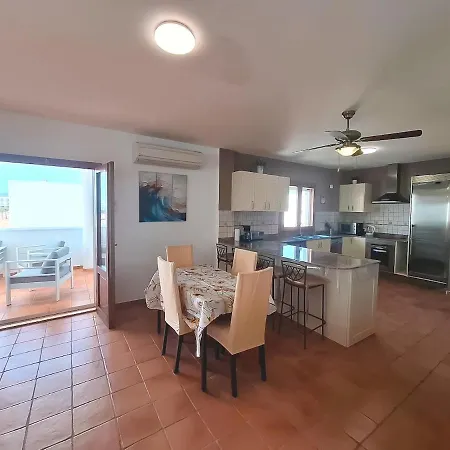 Comfort - 5 Minutes Walking To Marina Rubicon Διαμέρισμα